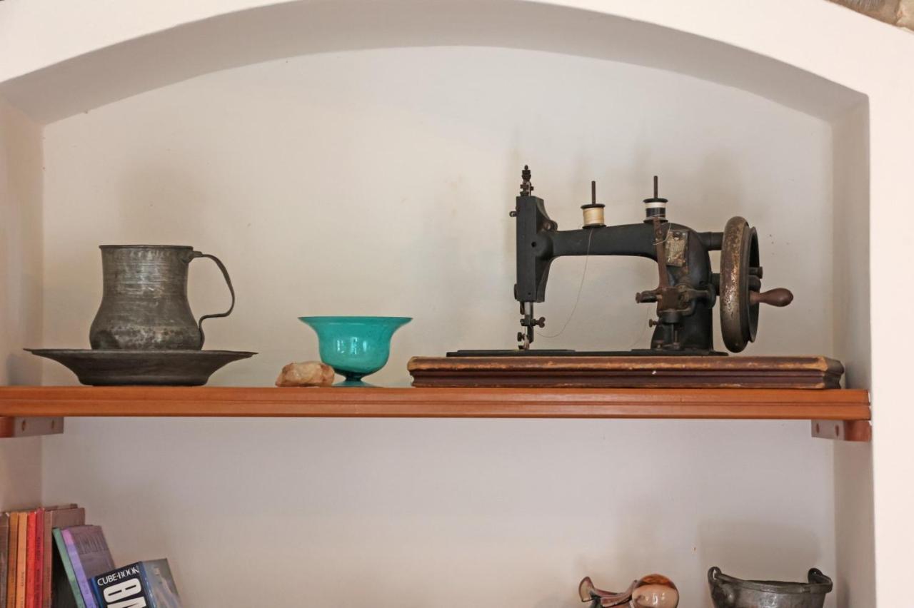 Babina'S Place-Traditional House In ארמופוליס מראה חיצוני תמונה