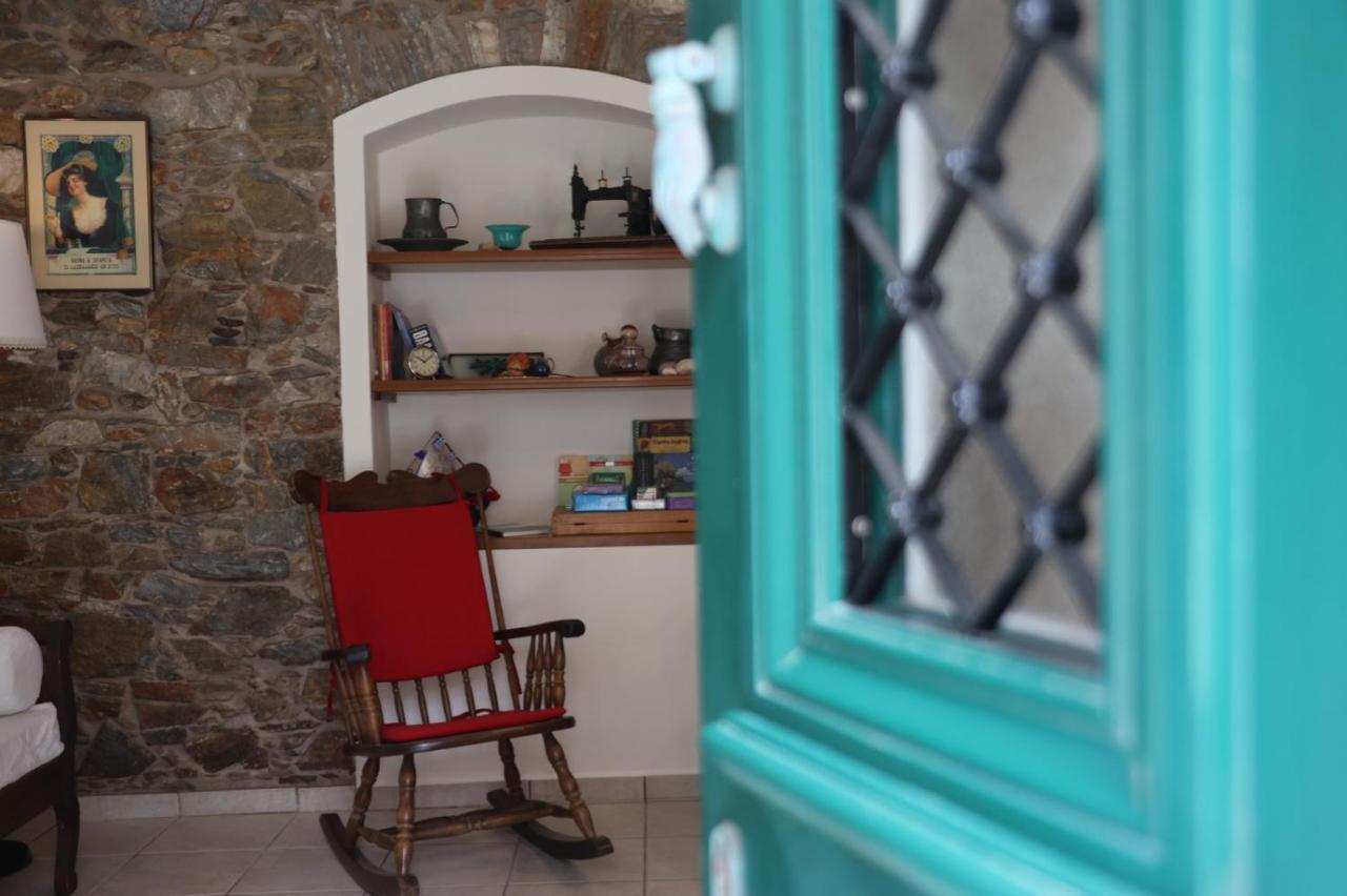 Babina'S Place-Traditional House In ארמופוליס מראה חיצוני תמונה