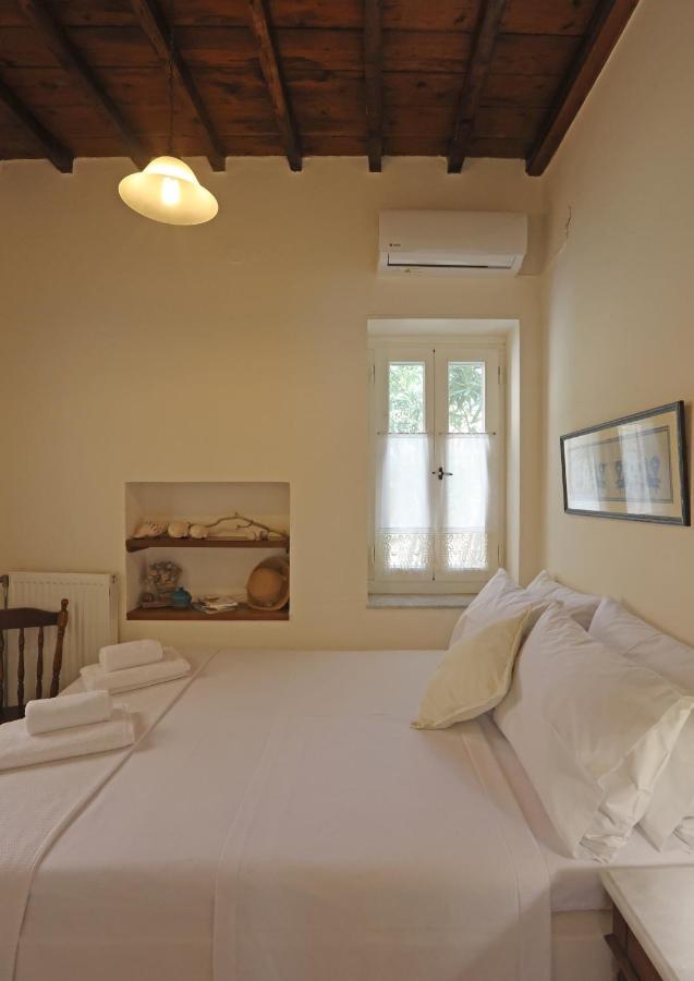 Babina'S Place-Traditional House In ארמופוליס מראה חיצוני תמונה