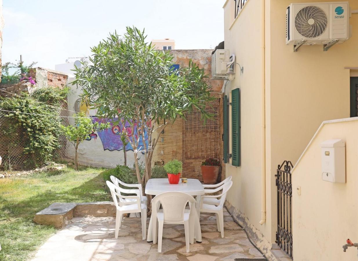 Babina'S Place-Traditional House In ארמופוליס מראה חיצוני תמונה